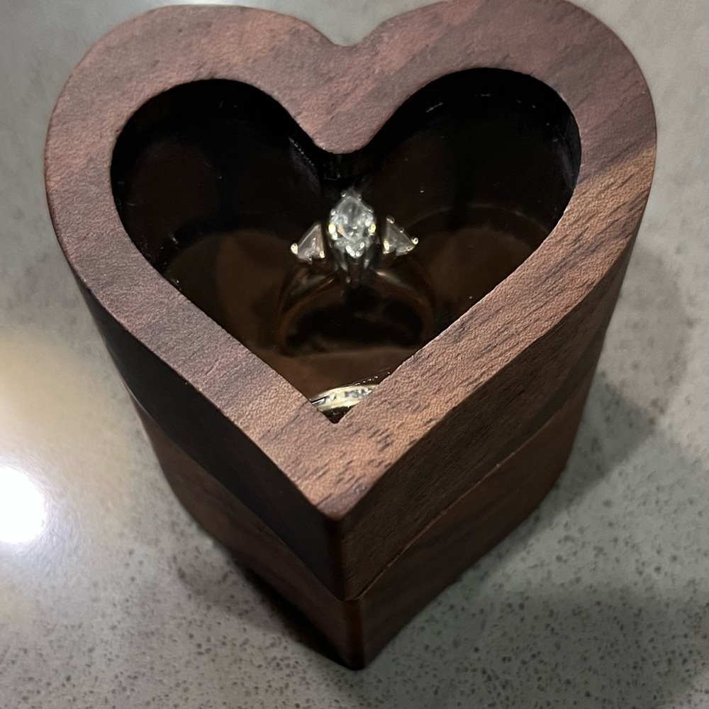 Heart Shaped Two Ring Box